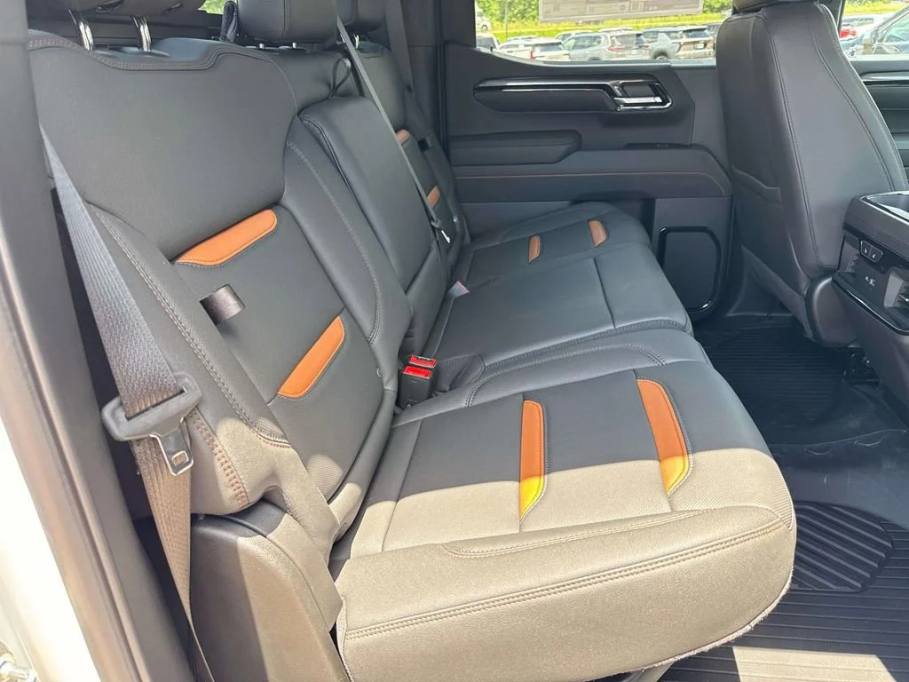 2026 GMC Sierra 1500 AT4 - Photo 17