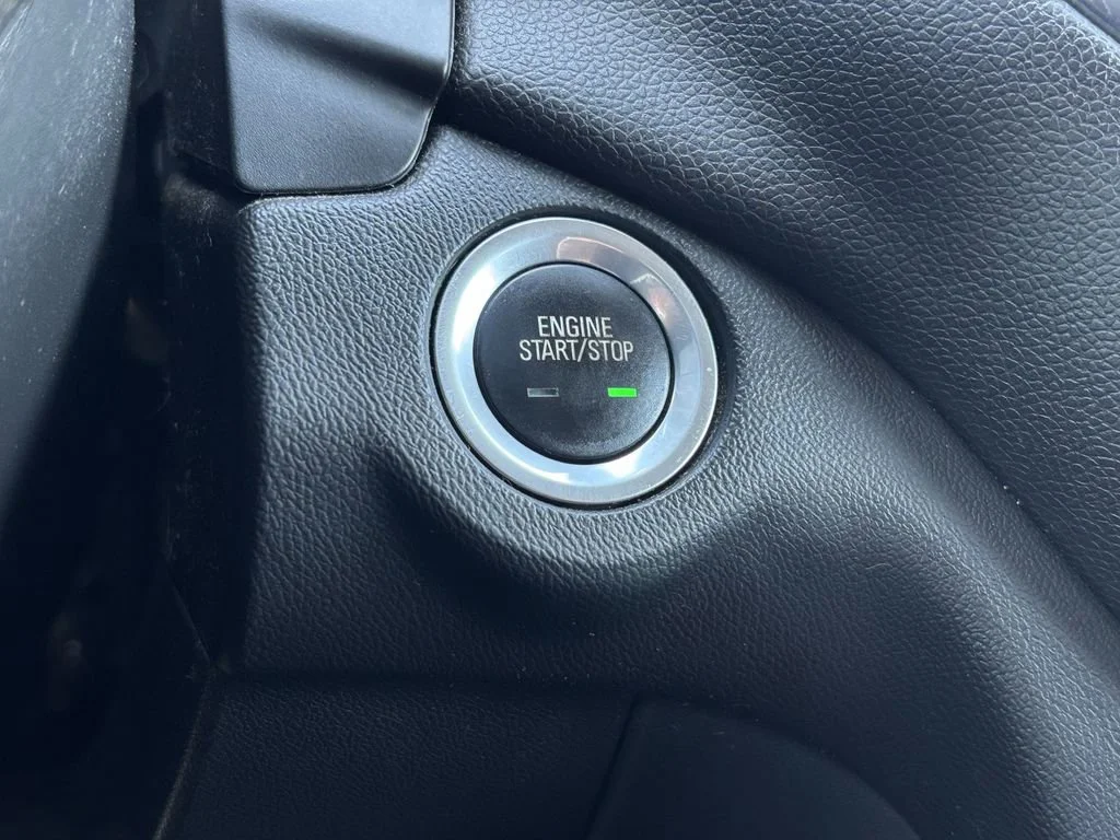 Used 2020 MIDNIGHT BLUE METALLIC Chevrolet LT image 33