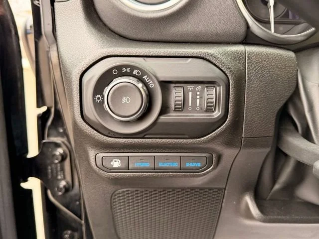 Used 2022 Black Clearcoat Jeep Unlimited Sahara 4xe image 13