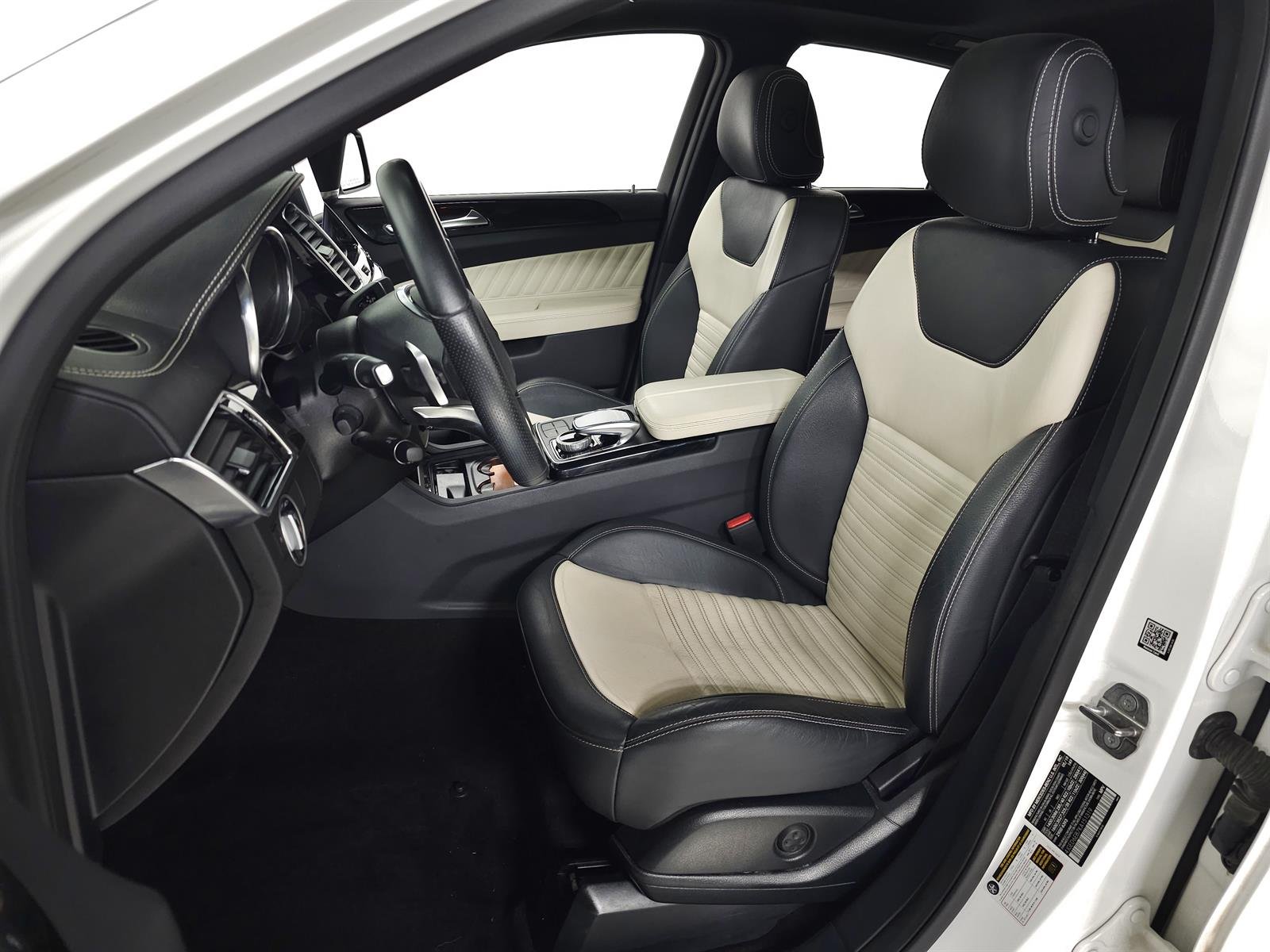 Used 2019 White Mercedes-Benz AMG® GLE 43 image 17