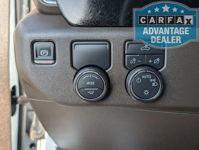 Used 2024 Summit White Chevrolet LT image 16
