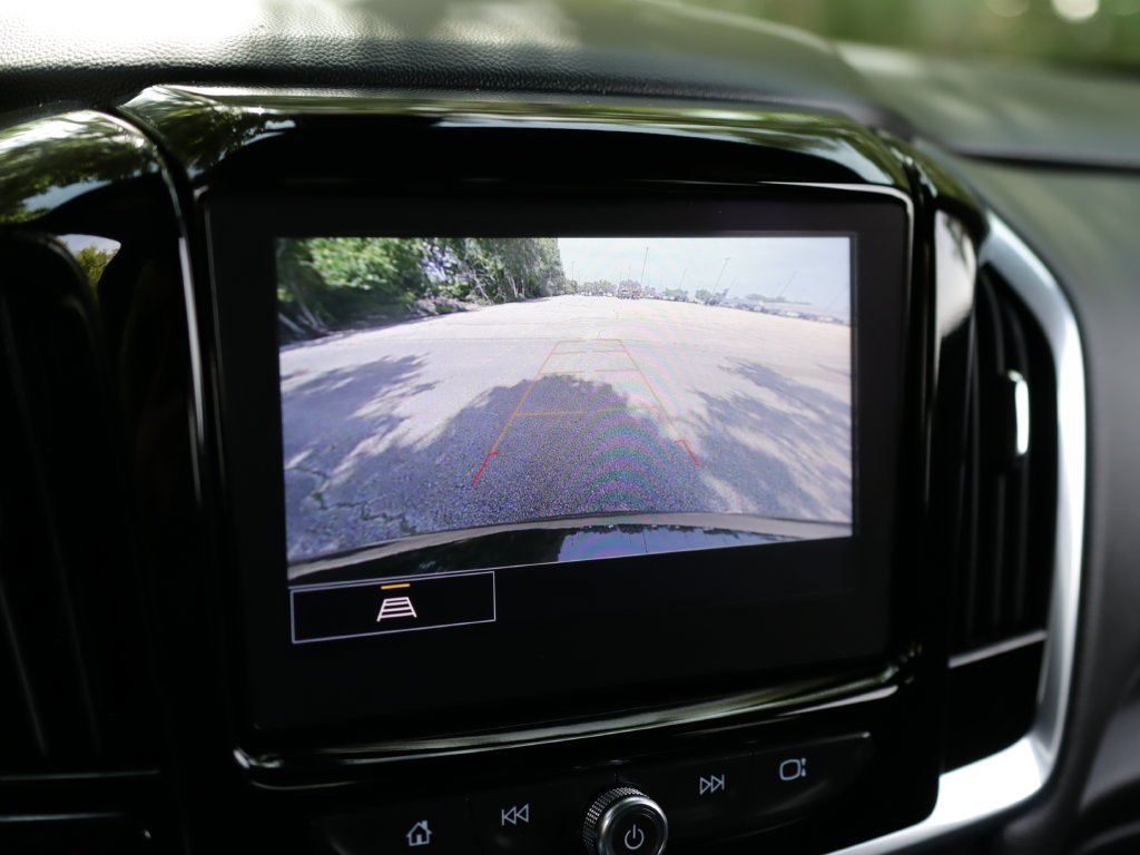 Used 2023 Mosaic Black Metallic Chevrolet LT Cloth image 15