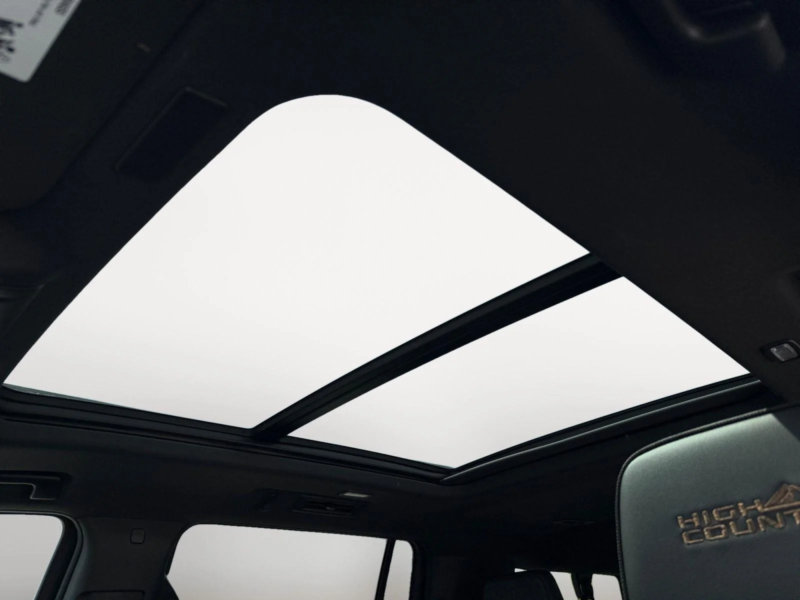2026 Chevrolet Suburban High Country - Photo 20