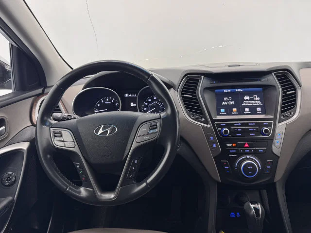 Used 2018 Sparkling Silver Hyundai 2.4 Base image 3