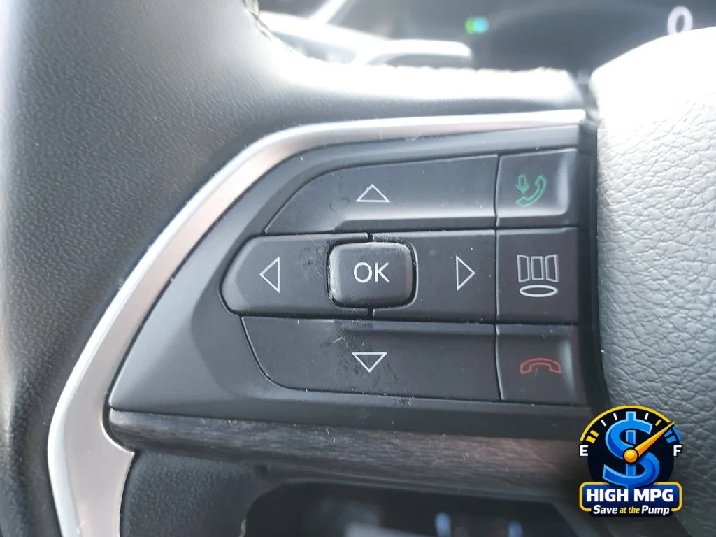Used 2024 White Jeep 4xe image 25