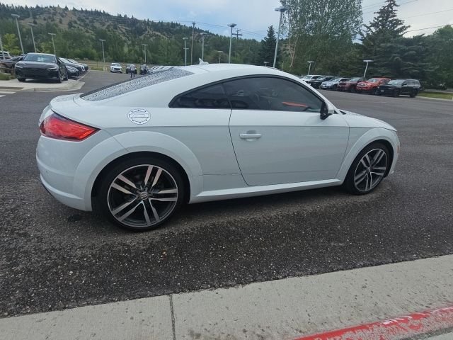 Used 2017 White Audi 2.0T image 4