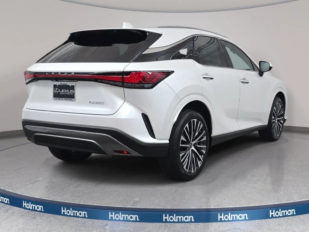 New 2026 Eminent White Pearl Lexus PREMIUM PLUS image 5