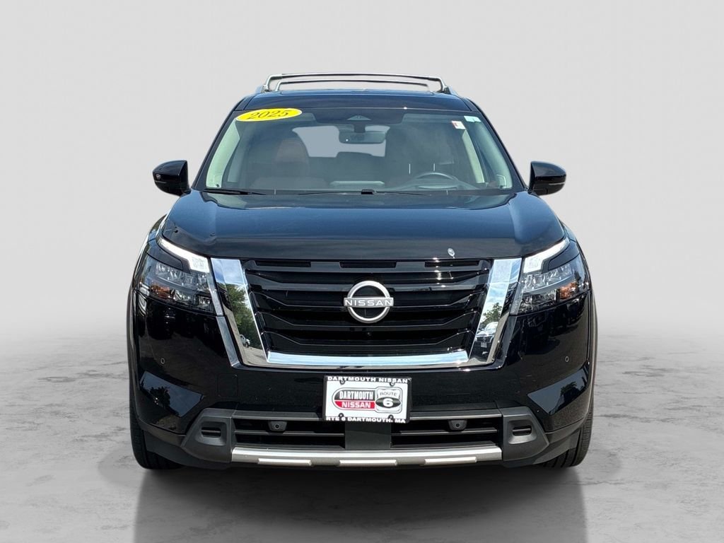 Used 2025 Black Nissan Platinum image 2