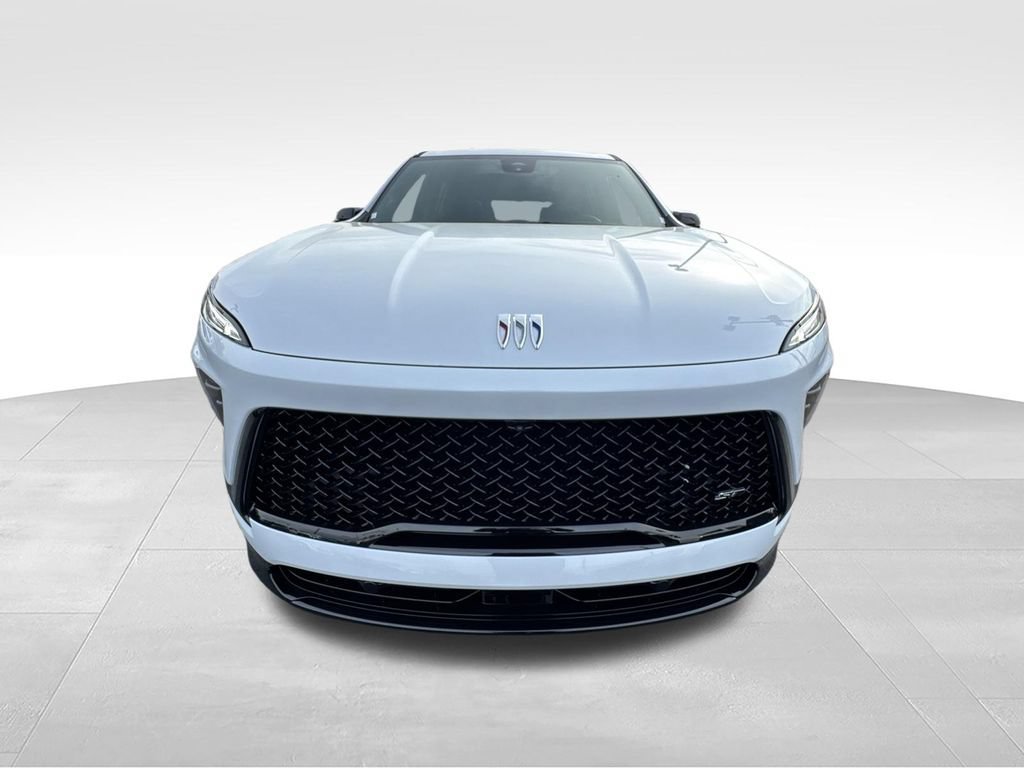 New 2026 Iridescent White Tricoat Buick Sport Touring image 28