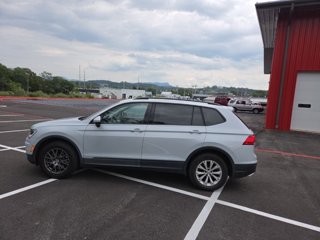 Used 2018  Volkswagen 2.0T S image 15