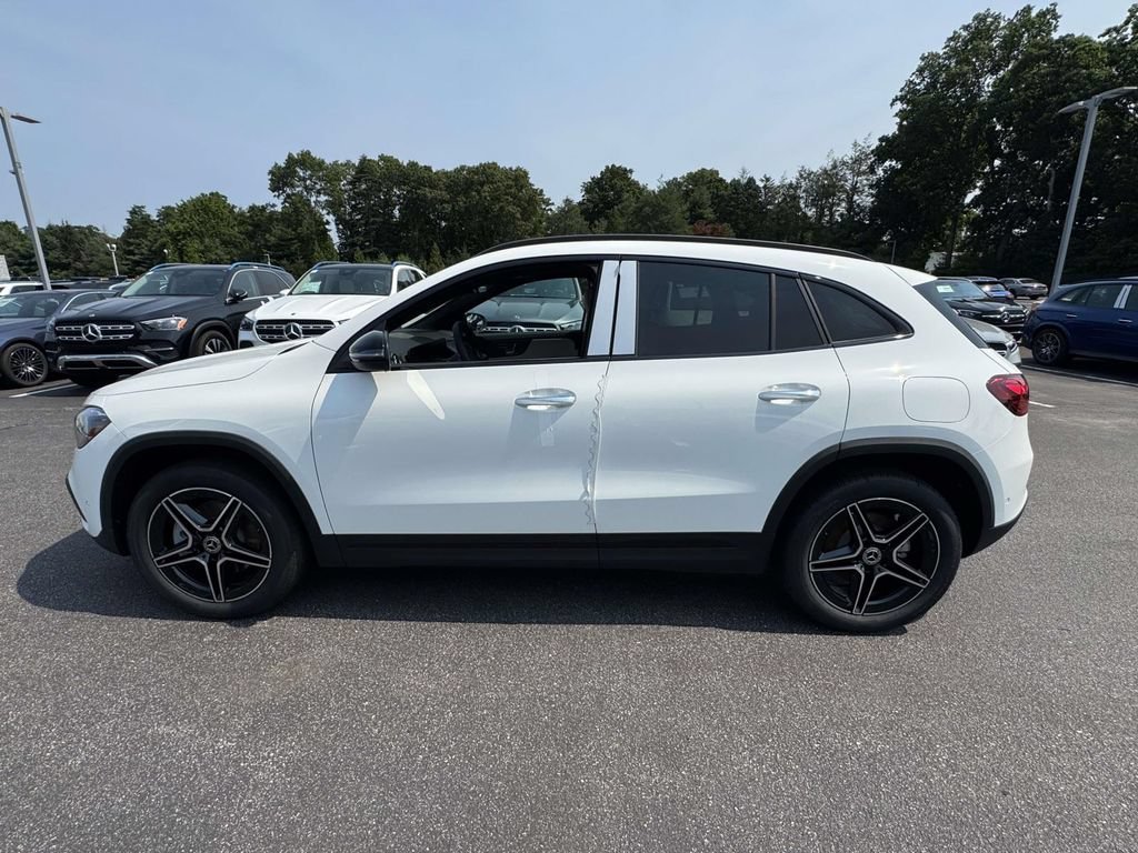 New 2026 Polar White Mercedes-Benz GLA 250 image 11