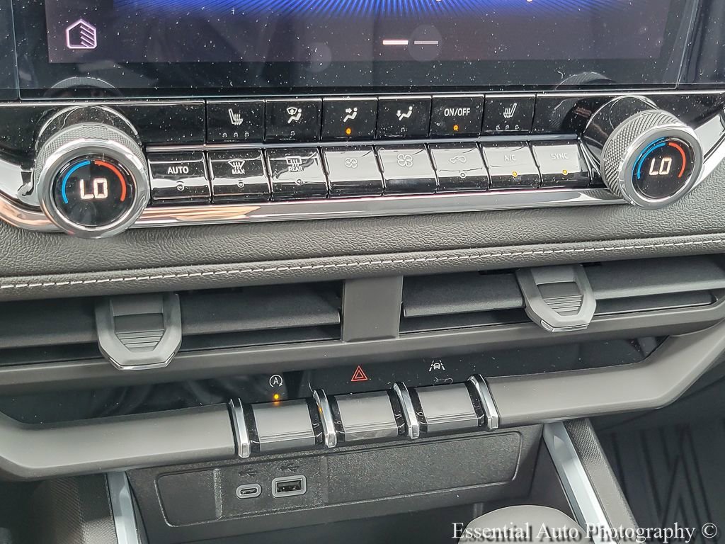 2026 Chevrolet Colorado LT - Photo 14