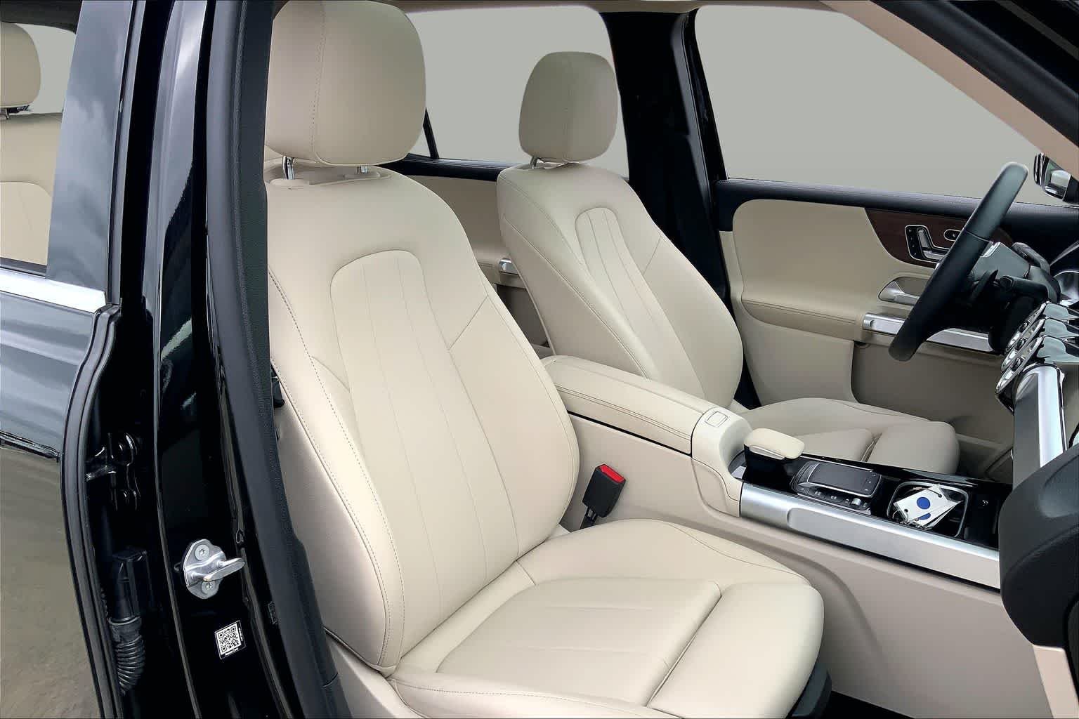 Used 2023 Night Black Mercedes-Benz GLB 250 image 8