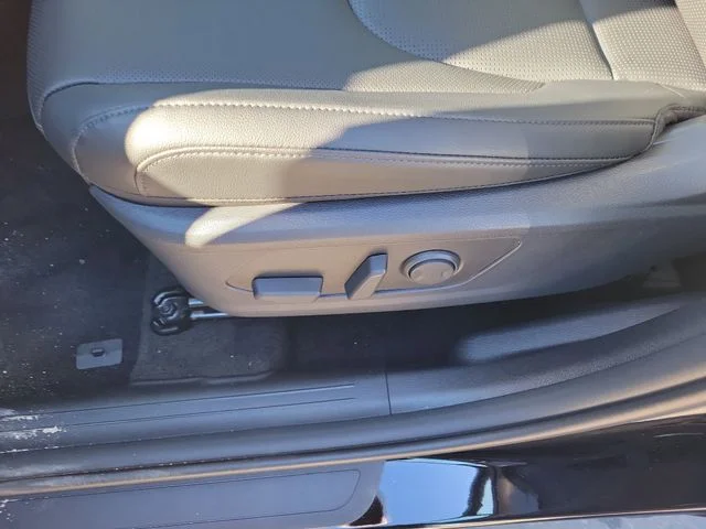 New 2026 Ebony Black Kia EX image 9