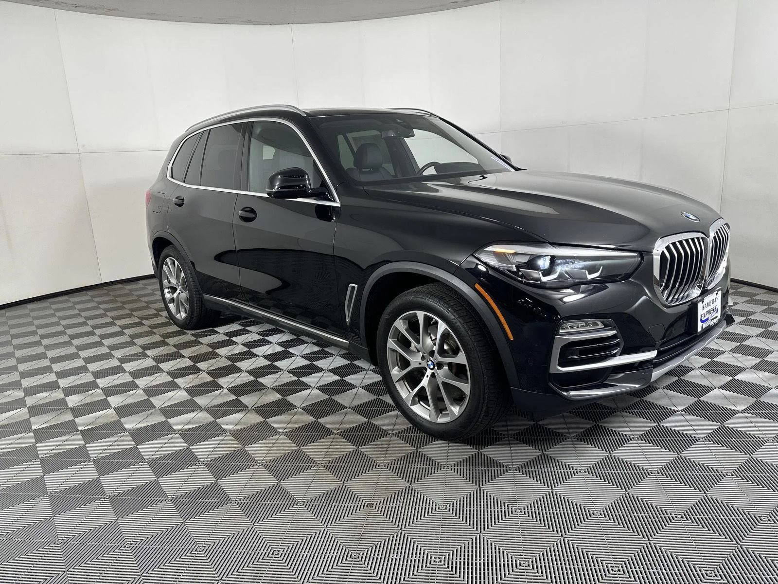 Used 2020 Jet Black BMW xDrive40i image 5
