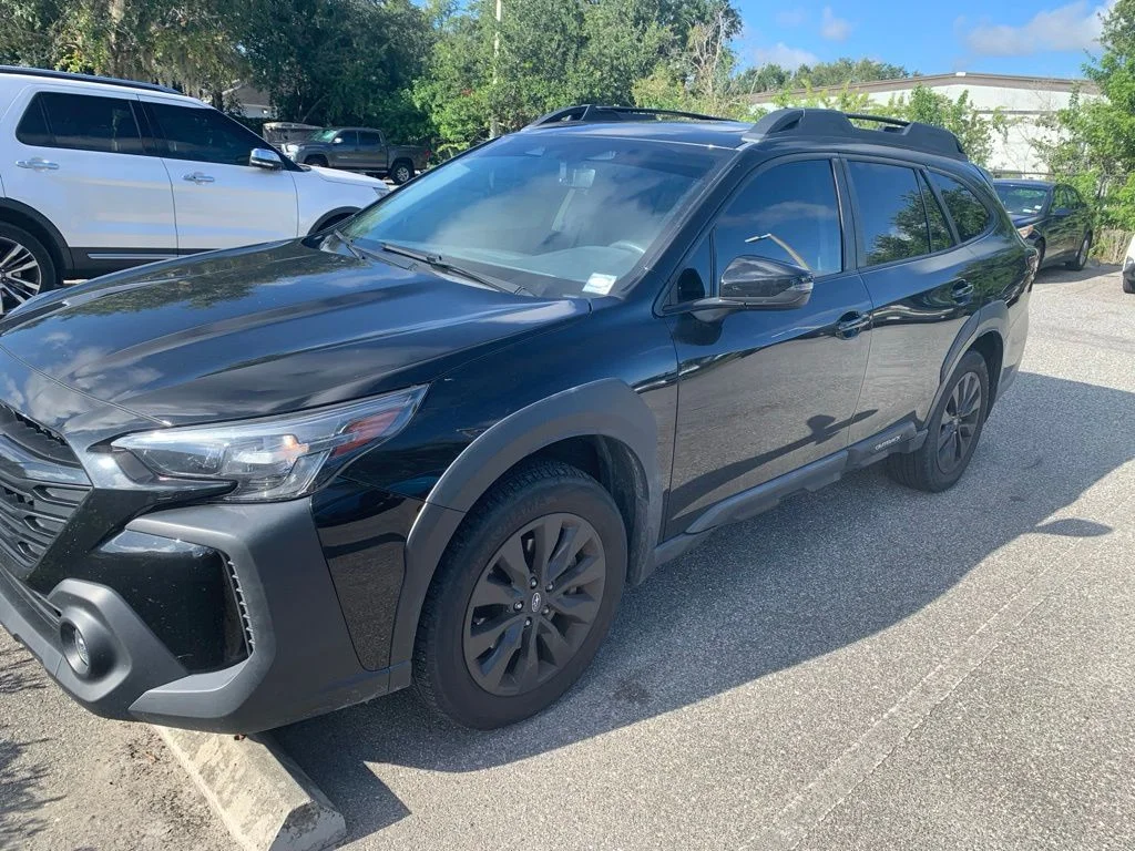 Used 2023 Black Subaru Onyx Edition XT image 2