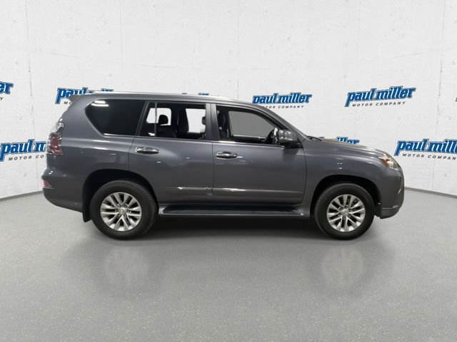 Used 2016 Gray Pearl Lexus 460 image 12