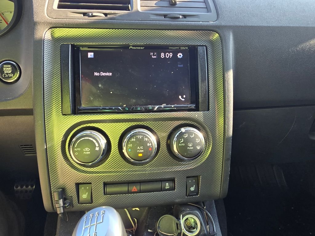 Used 2014 White Dodge R/T image 21