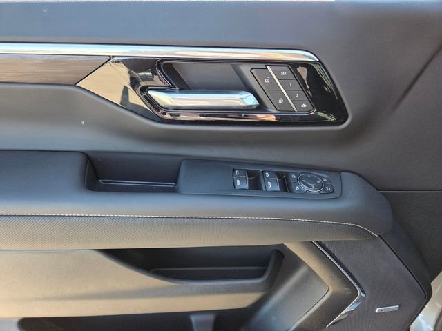 2026 Chevrolet Suburban Premier - Photo 10