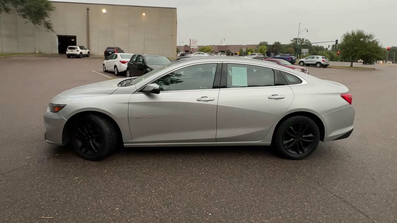 2018 Chevrolet Malibu 1LT photo 4