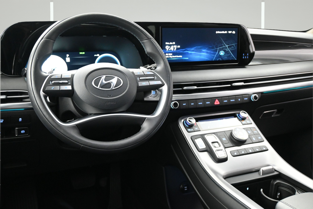 Used 2023 White Hyundai Calligraphy image 8