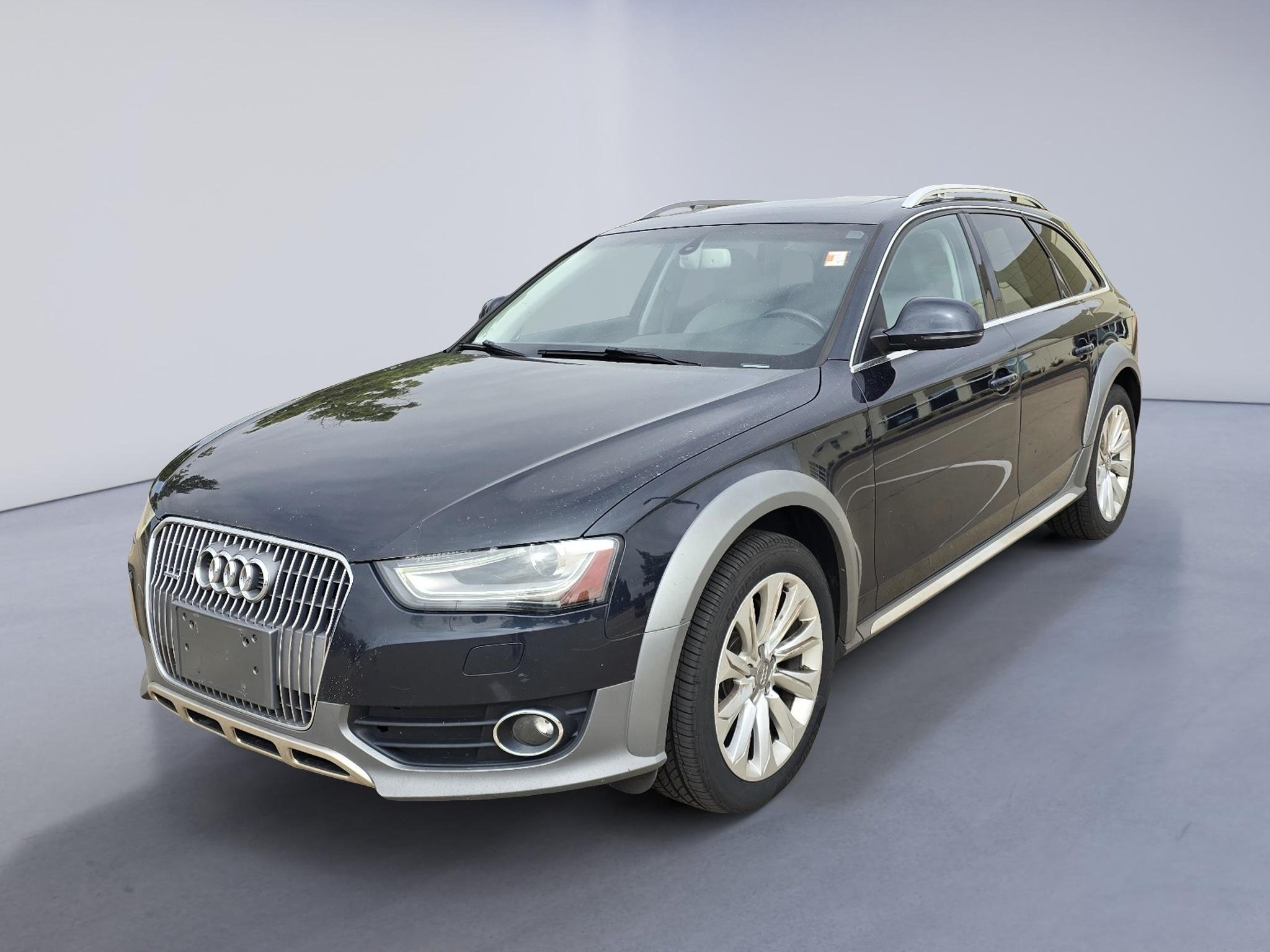 Used 2016 Moonlight Blue Metallic Audi Premium Plus image 1