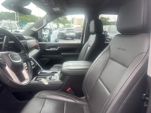 Used 2025 Black GMC Denali image 18