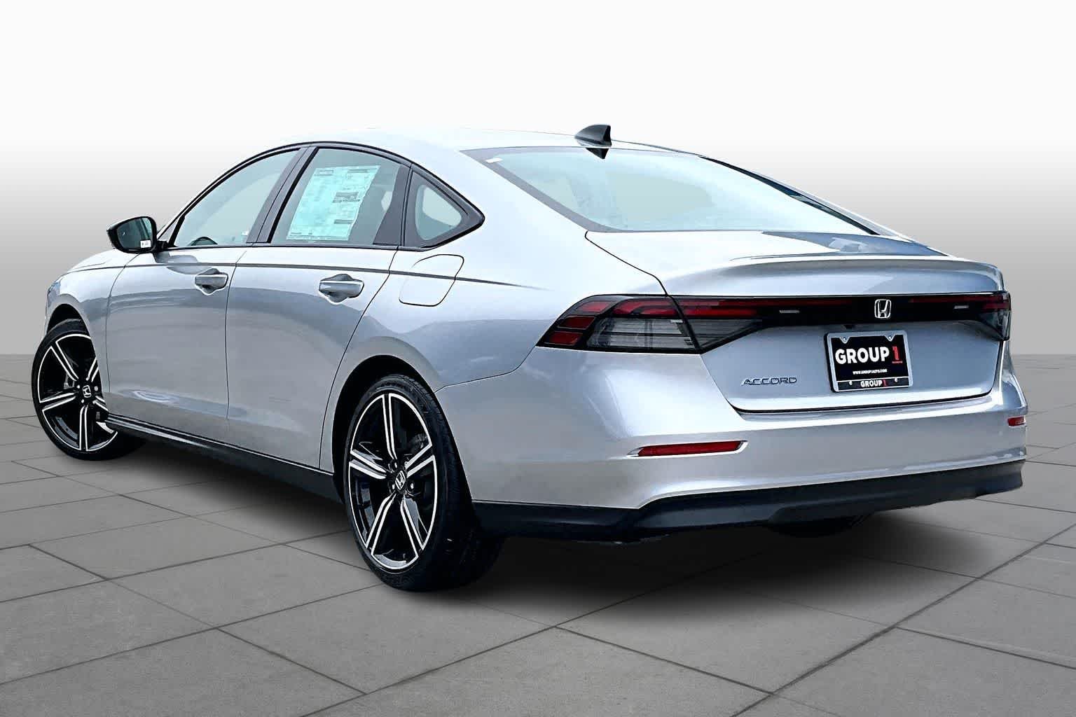 New 2026 Solar Silver Metallic Honda SE image 11