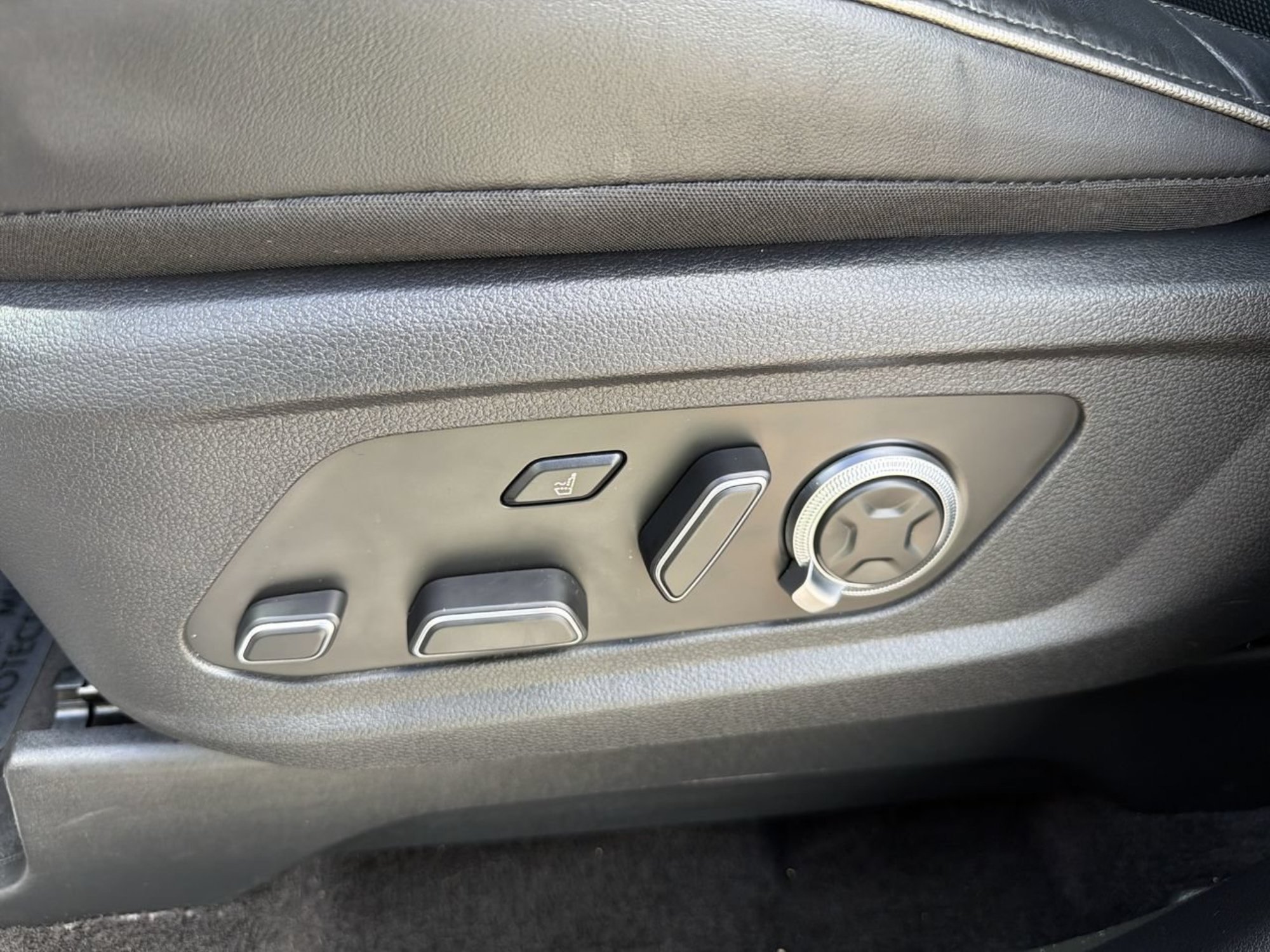 Used 2024 Moonlight Cloud Hyundai Calligraphy image 18