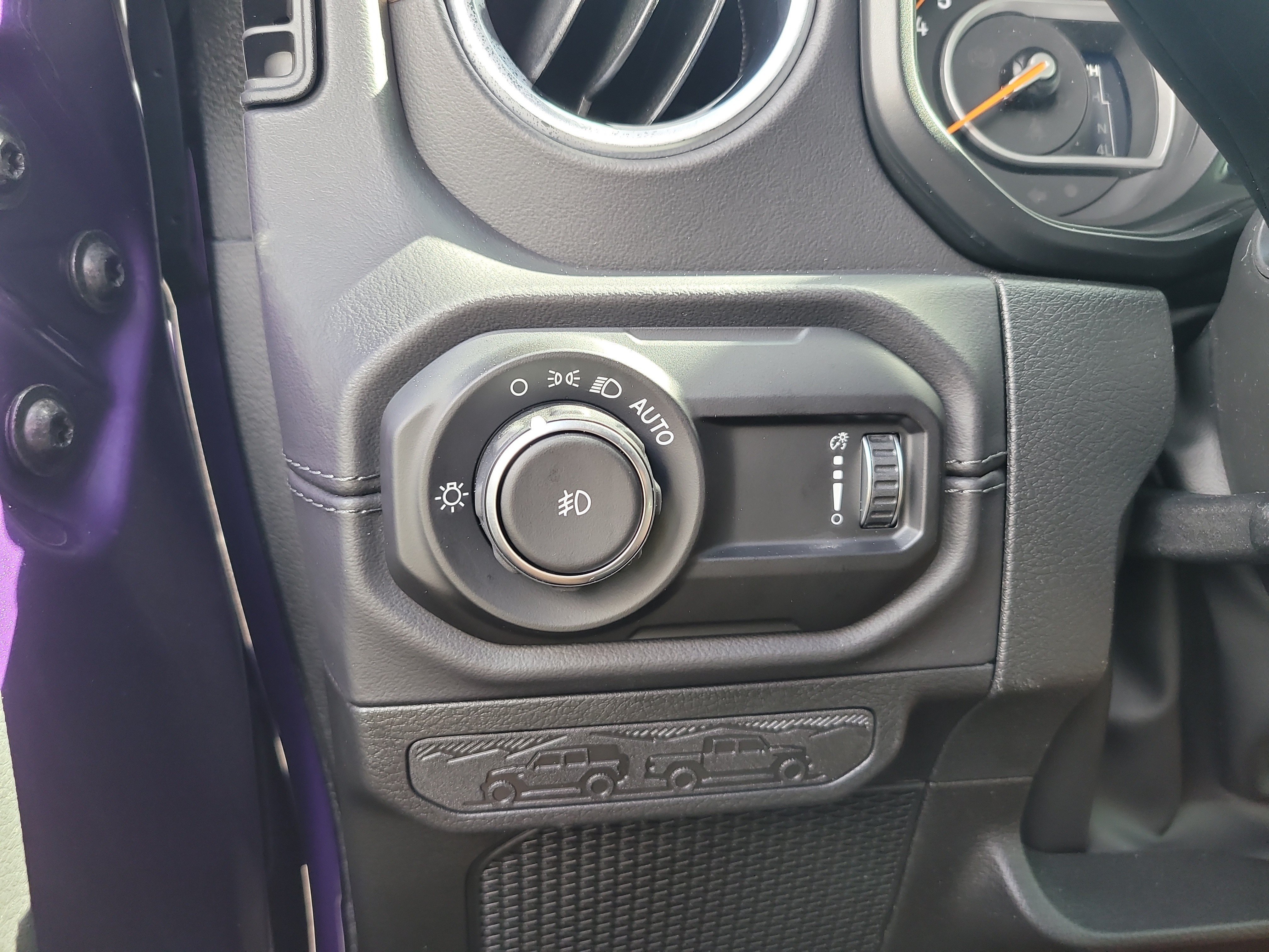 New 2026 Reign Exterior Paint Jeep Sahara image 21