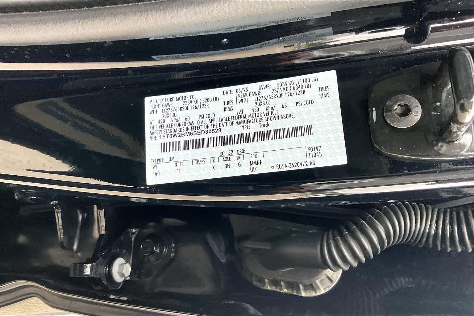 Used 2025 Agate Black Ford Platinum image 34