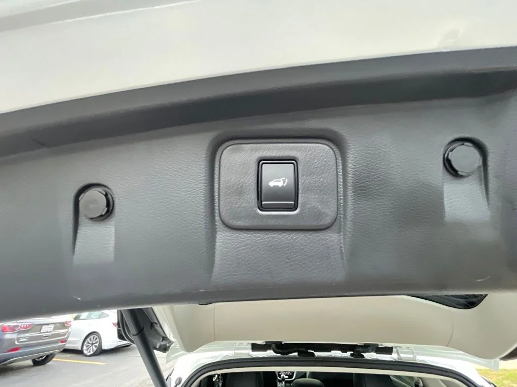 Certified Used 2024 White Nissan SL image 26