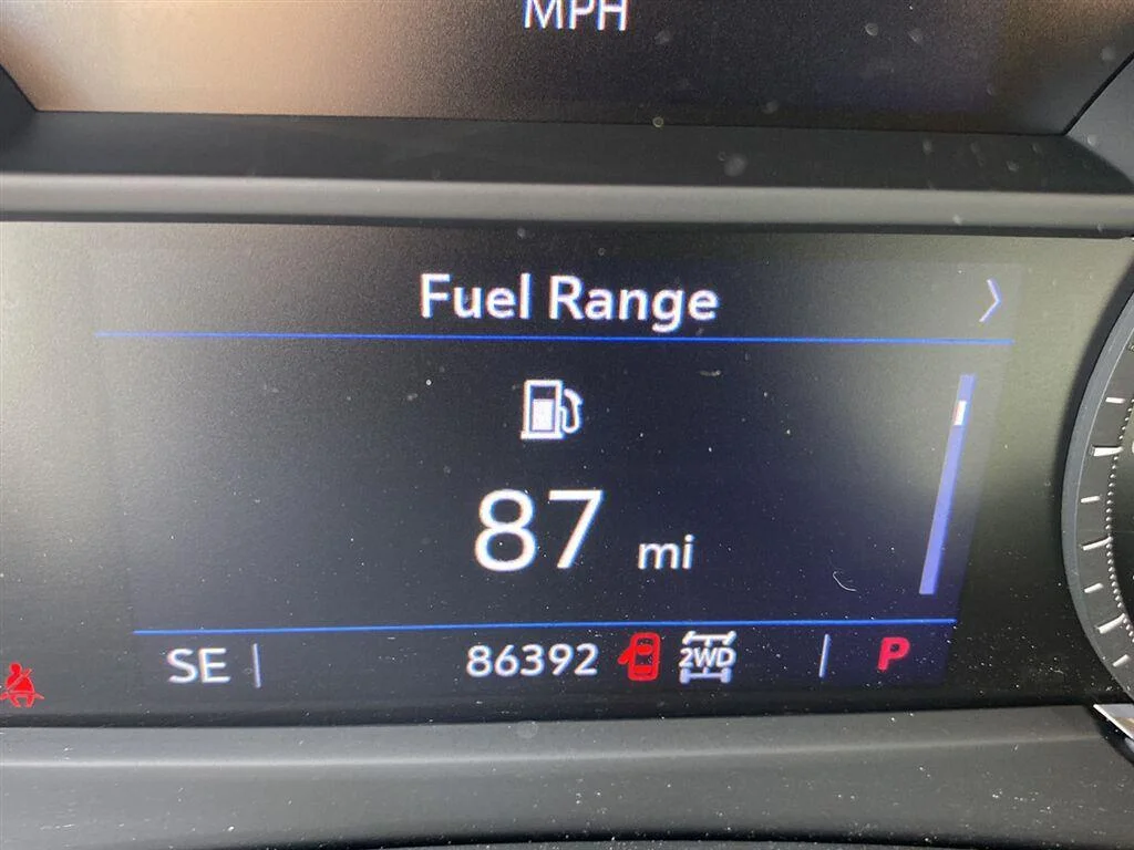 Used 2019 Radiant Silver Metallic Cadillac AWD Luxury image 22