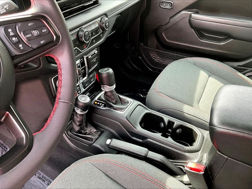 Used 2024 Gray Jeep Rubicon image 15