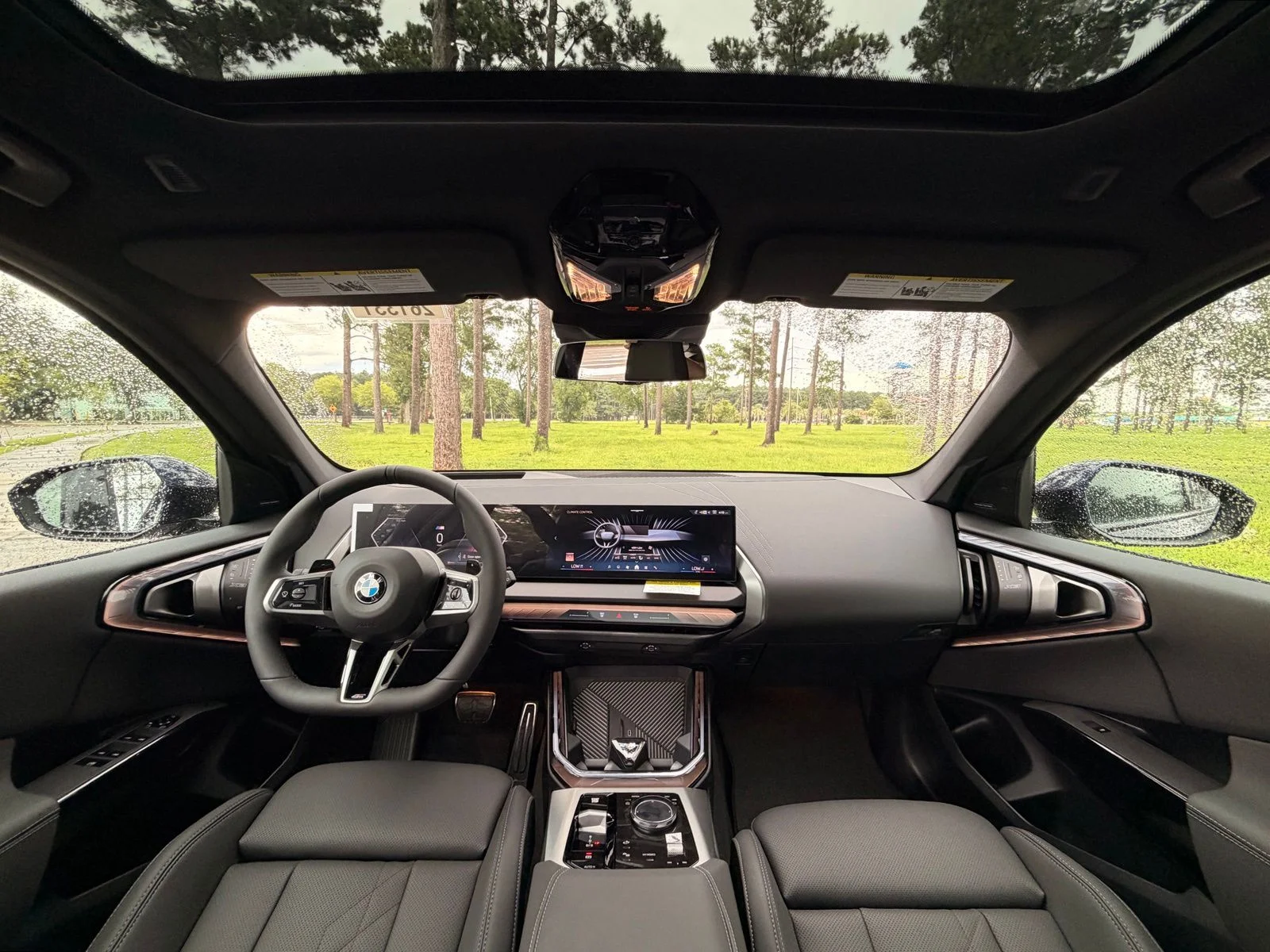 New 2026 Tanzanite Blue II Metallic BMW 30 xDrive image 2