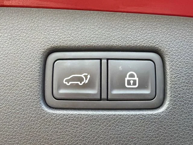 Used 2022 Red Genesis 3.5T AWD Sport image 19
