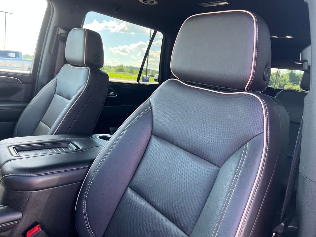 Used 2022 White GMC SLT image 12
