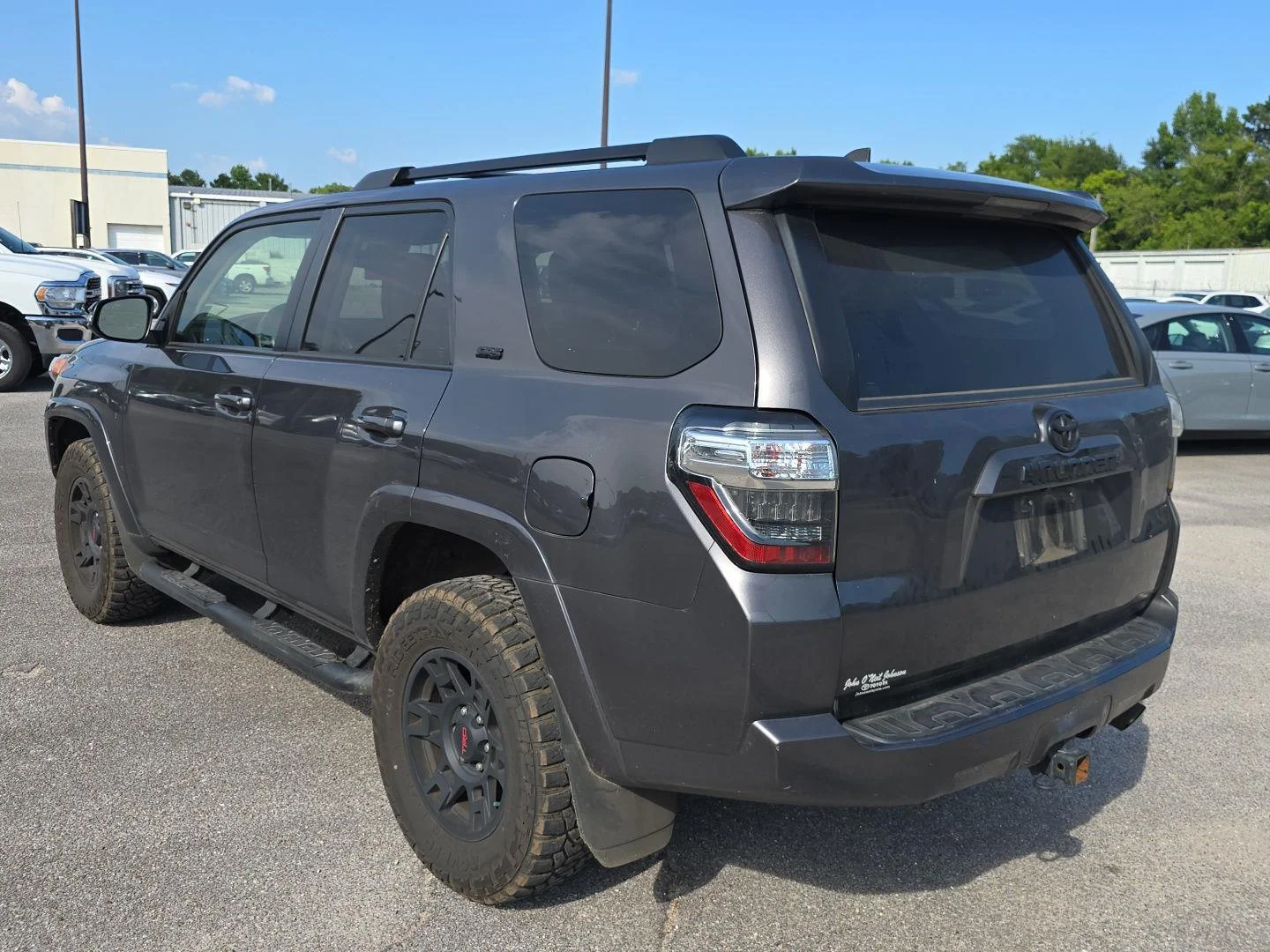 Used 2022 Magnetic Gray Metallic Toyota SR5 Premium image 3