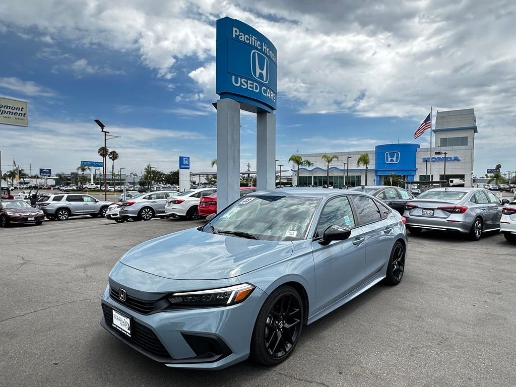 Used 2023  Honda Sport image 2