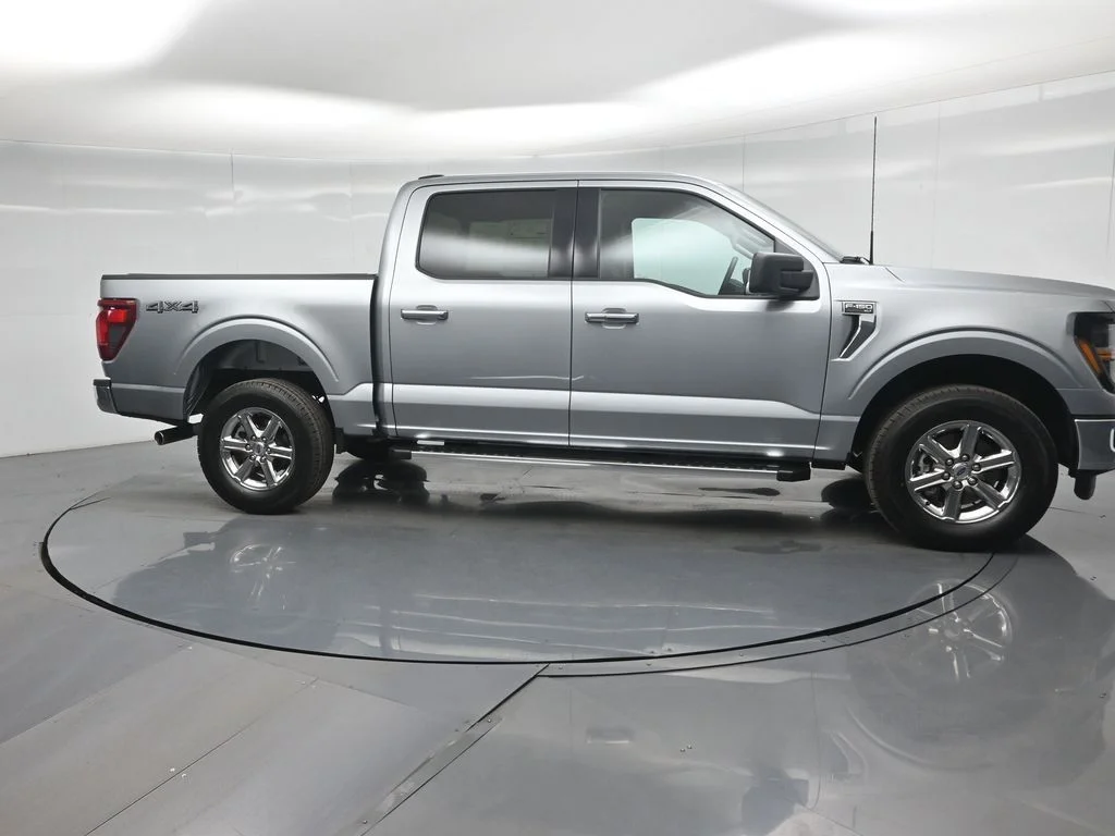 Certified Used 2025 Silver Ford XLT image 24