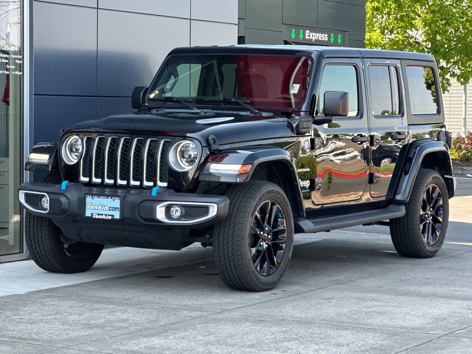 Used 2023 Black Clearcoat Jeep Sahara 4xe image 7