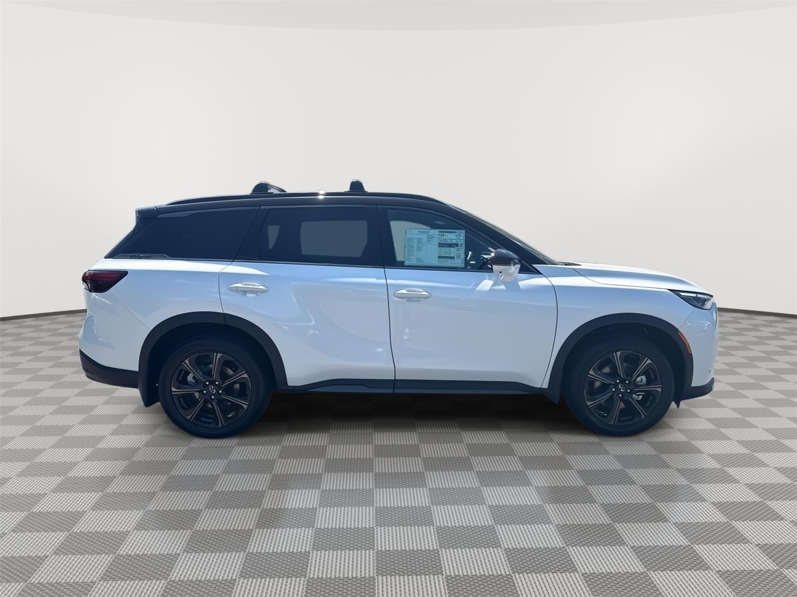 New 2027 2T RAD WHT INFINITI Autograph AWD image 5