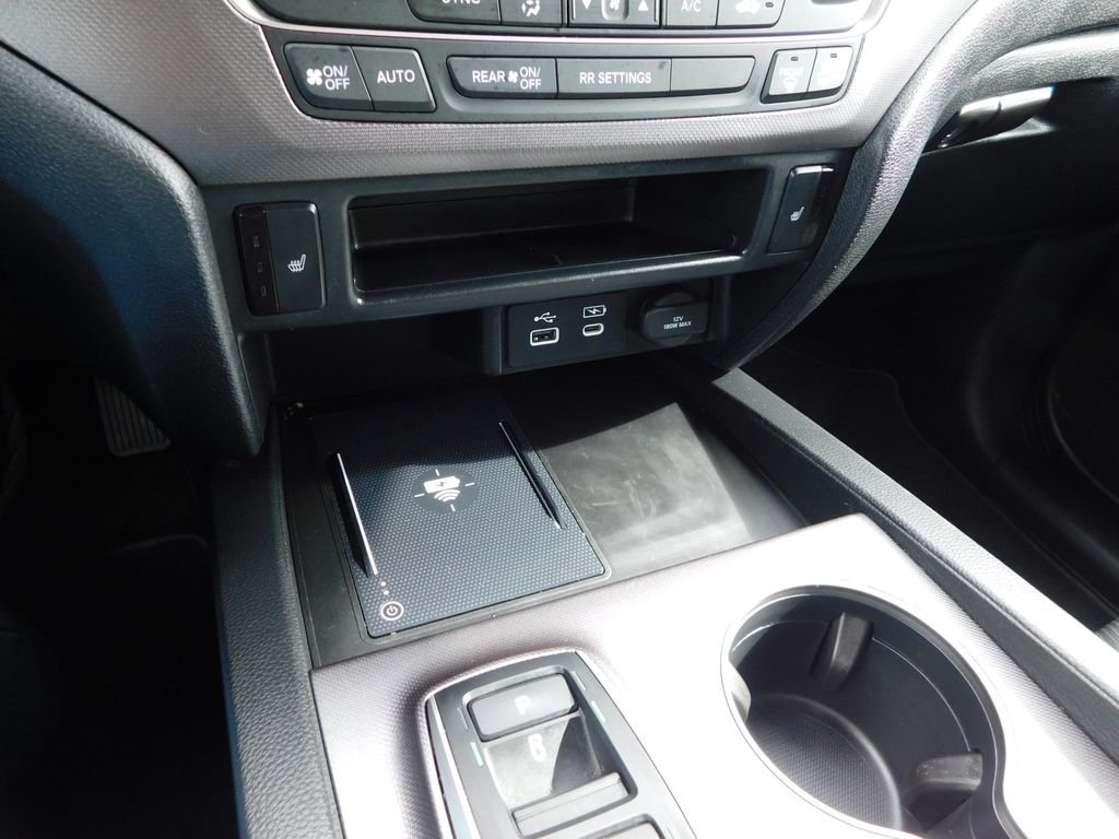 Used 2025 White Honda RTL image 41