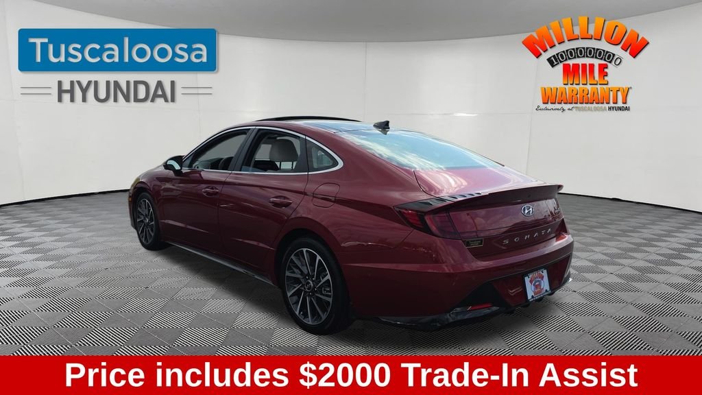 Certified Used 2023 Red Hyundai Limited image 5