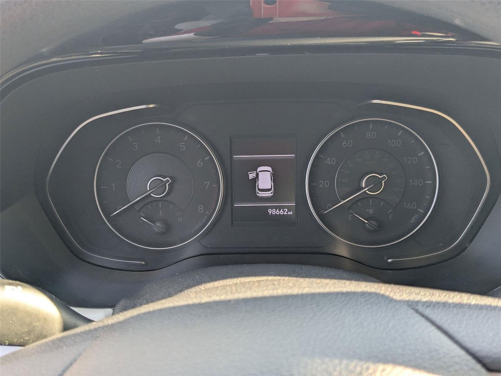 Certified Used 2021 Hyper White Hyundai SE image 14
