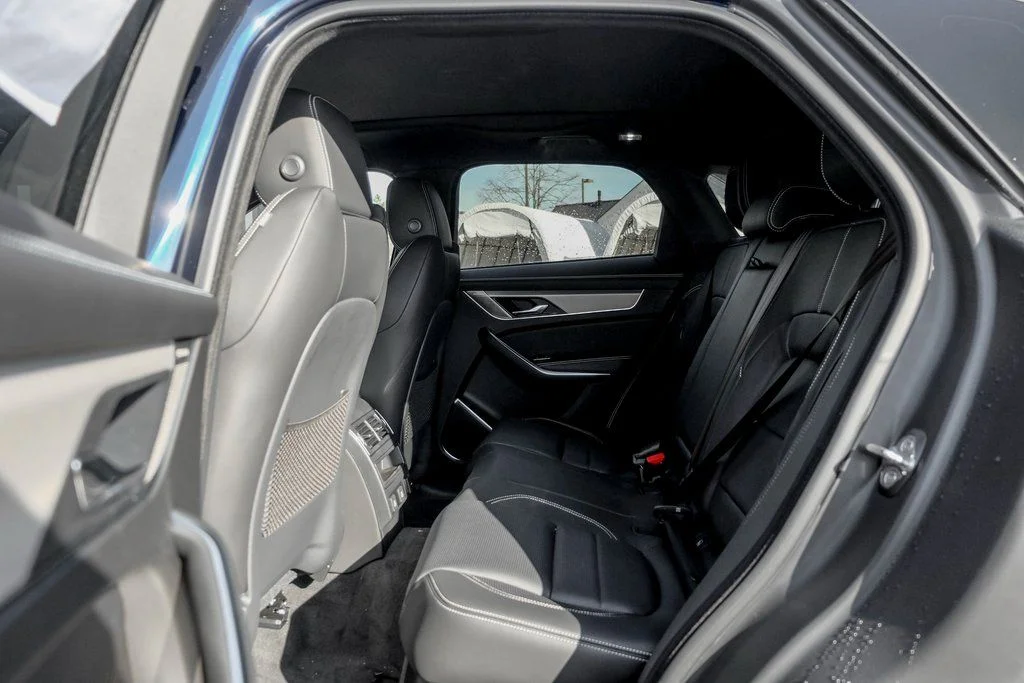 2026 Jaguar F-Pace R-Dynamic S - Photo 16