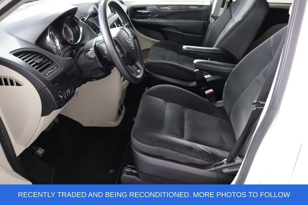 Used 2019 White Dodge SE image 13