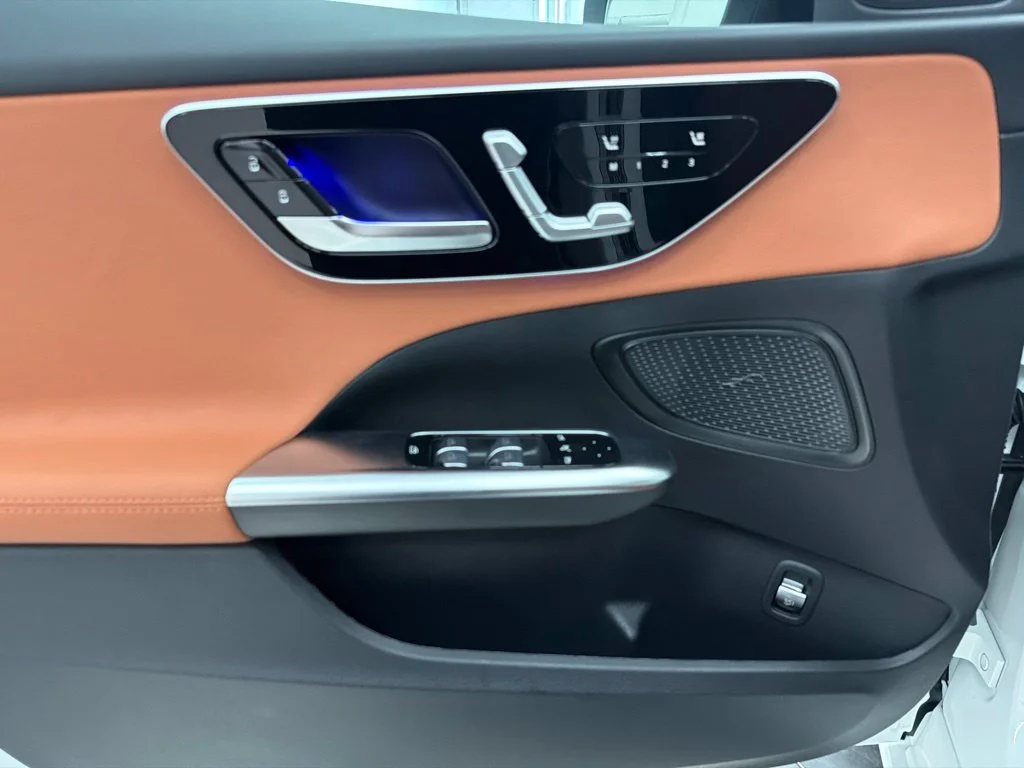 New 2027 White Mercedes-Benz C 300 image 15