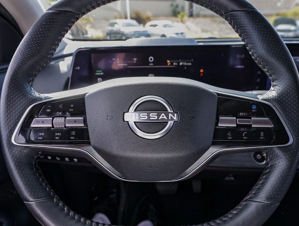 Used 2023 Blue Nissan ENGAGE image 23