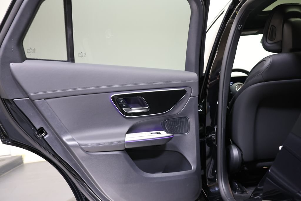 New 2027  Mercedes-Benz GLC 300 image 39